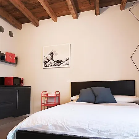 5mincorsocomo - Jolly - Typical Apartment