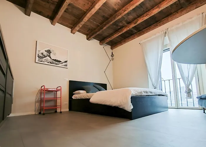 5mincorsocomo - Jolly - Typical Apartament