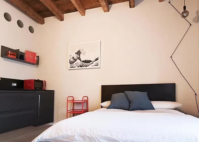 5mincorsocomo - Jolly - Typical Apartament